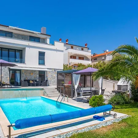 Beautiful Estate 1 In Island Of Krk * Kornić