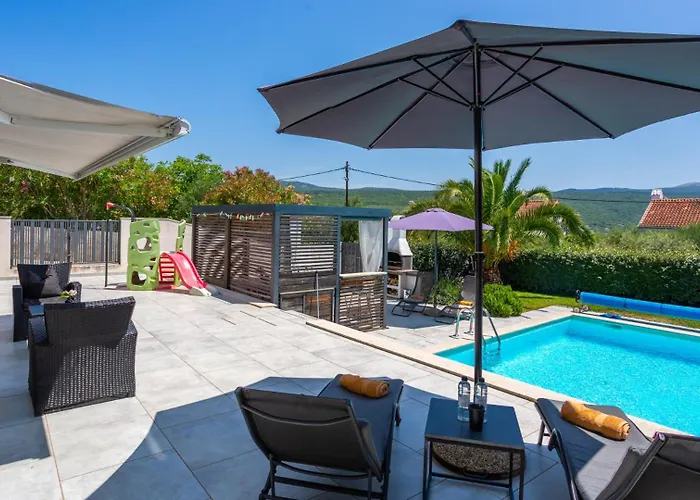 Beautiful Estate 1 In Island Of Krk Villa Kornić