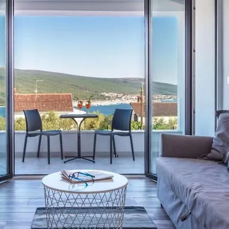Beautiful Estate 1 In Island Of Krk Villa