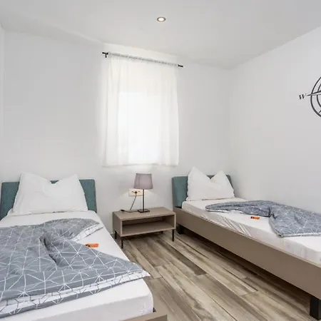 Villa Beautiful Estate 1 In Island Of Krk *