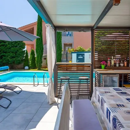 Beautiful Estate 1 In Island Of Krk *