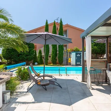 Villa Beautiful Estate 1 In Island Of Krk *