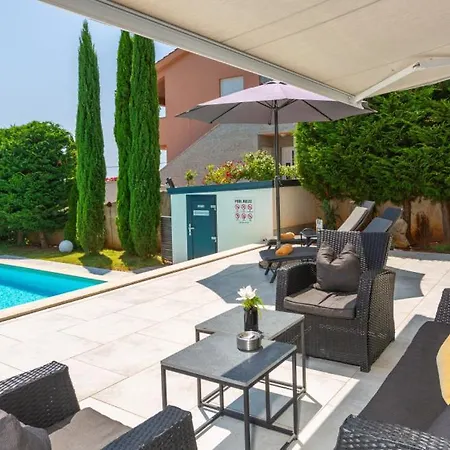 Beautiful Estate 1 In Island Of Krk Villa *