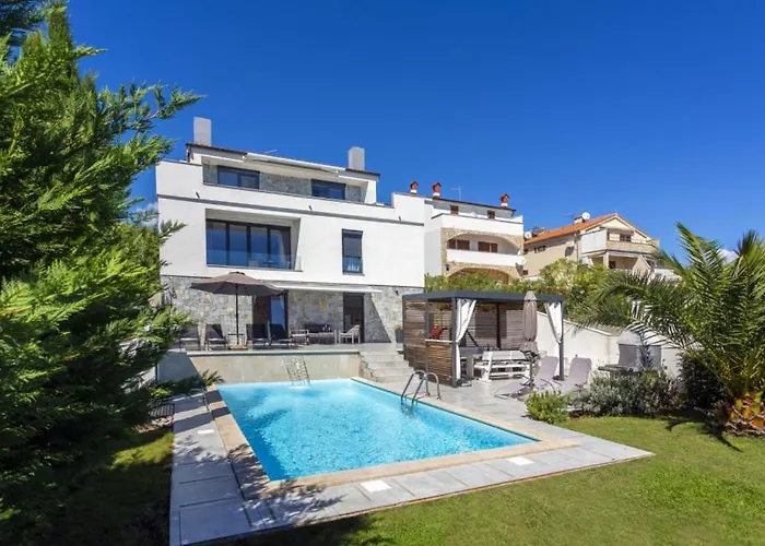 Beautiful Estate 1 In Island Of Krk