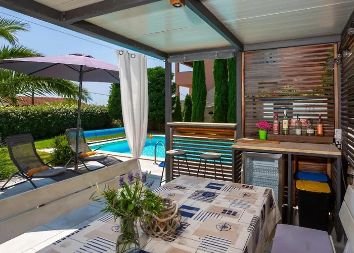 Beautiful Estate 1 In Island Of Krk فيلة *