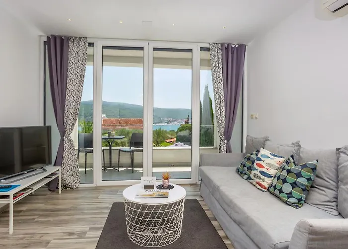 Beautiful Estate 1 In Island Of Krk Villa Kornić