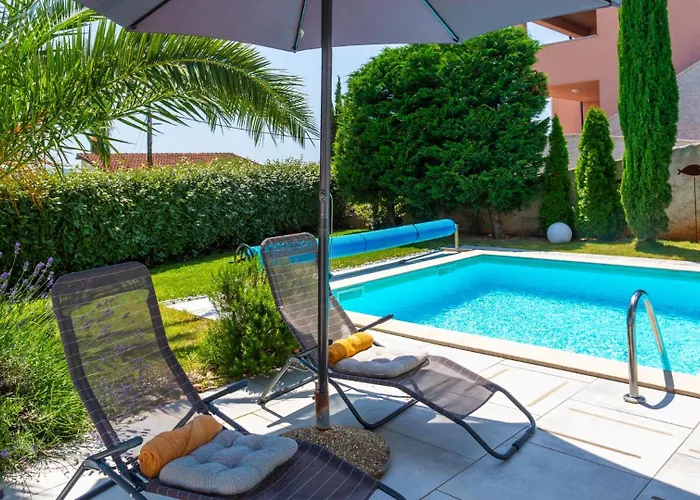Beautiful Estate 1 In Island Of Krk Villa Kornić